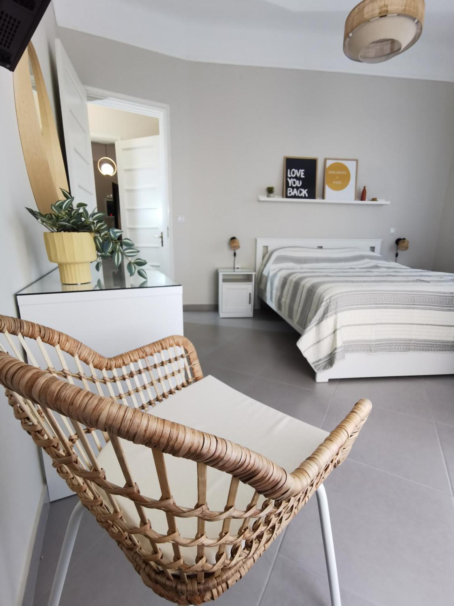 The Cosy Project - Break Apartment